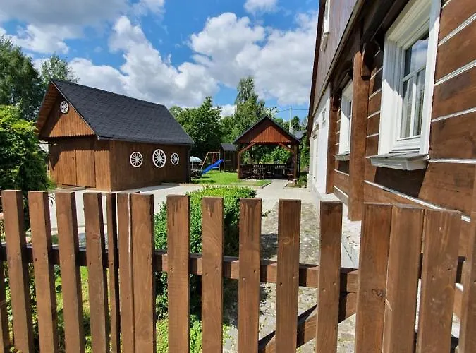 Semesterbostad Kralovstvi Šluknov